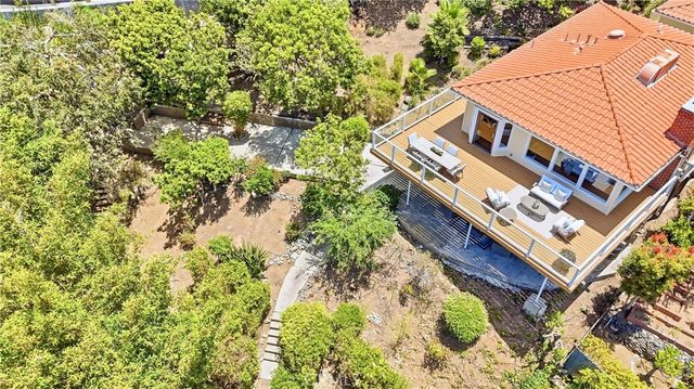 32021 & 32001 sunset Avenue, Laguna Beach, CA 92651