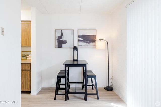 1030 S DOBSON Road OFC, Mesa, AZ 85202