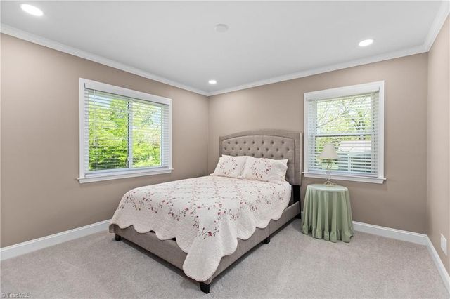 4015 N Main Street, High Point, NC 27265
