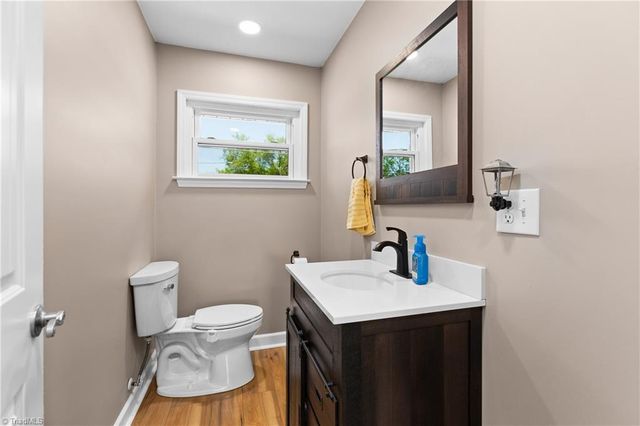 4015 N Main Street, High Point, NC 27265