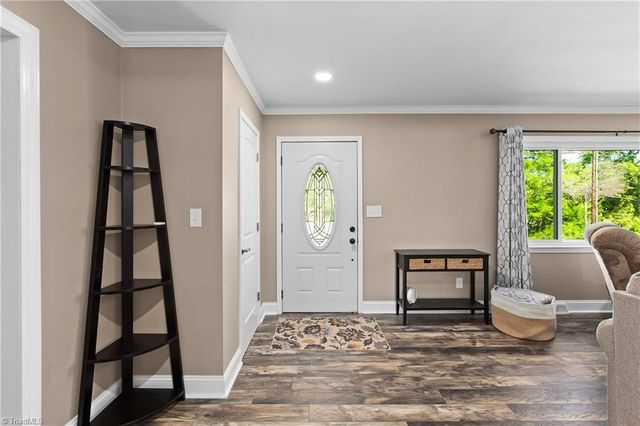 4015 N Main Street, High Point, NC 27265