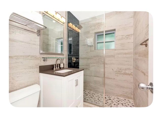 700 NE 17th Way, Fort Lauderdale, FL 33304
