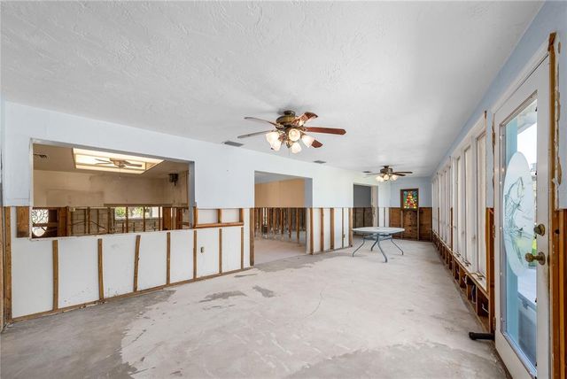2015 HAWAII AVENUE NE, St Petersburg, FL 33703