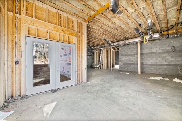 1307 Shady Grove Rd, Clarksville, TN 37043