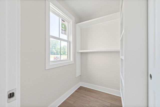 1307 Shady Grove Rd, Clarksville, TN 37043