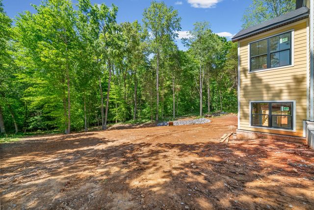 1307 Shady Grove Rd, Clarksville, TN 37043