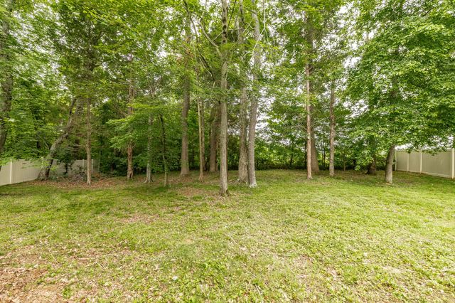 120 Carrie Mae Cir, Portland, TN 37148