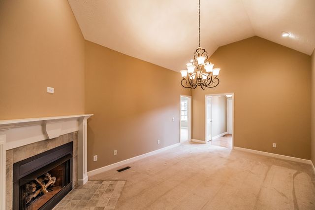 120 Carrie Mae Cir, Portland, TN 37148