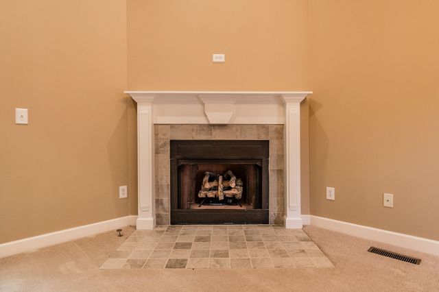 120 Carrie Mae Cir, Portland, TN 37148