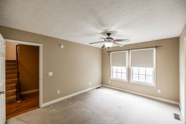 120 Carrie Mae Cir, Portland, TN 37148