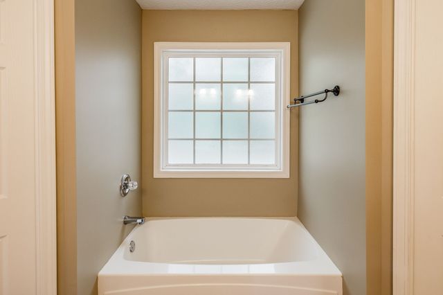 120 Carrie Mae Cir, Portland, TN 37148
