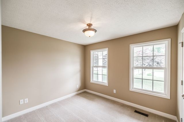 120 Carrie Mae Cir, Portland, TN 37148