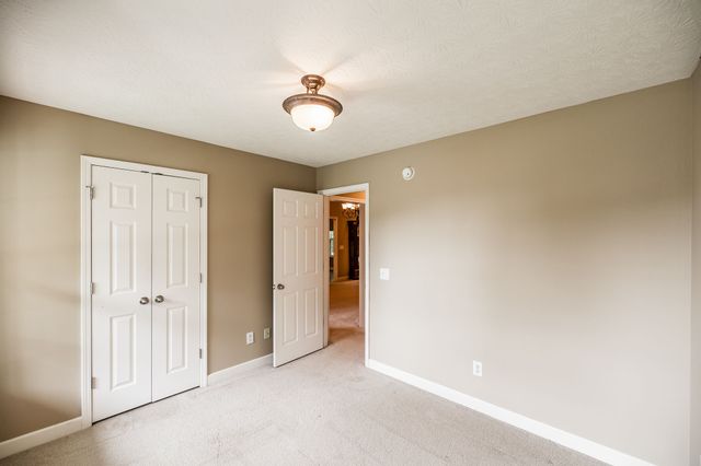 120 Carrie Mae Cir, Portland, TN 37148