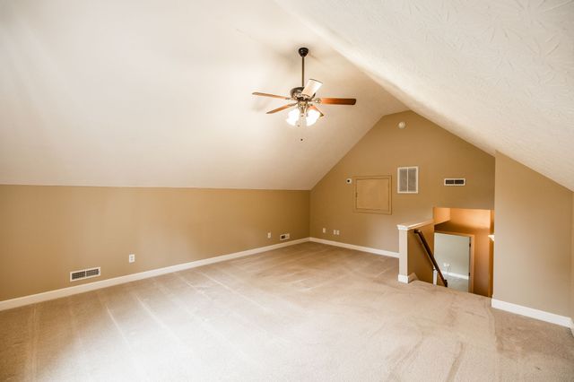 120 Carrie Mae Cir, Portland, TN 37148