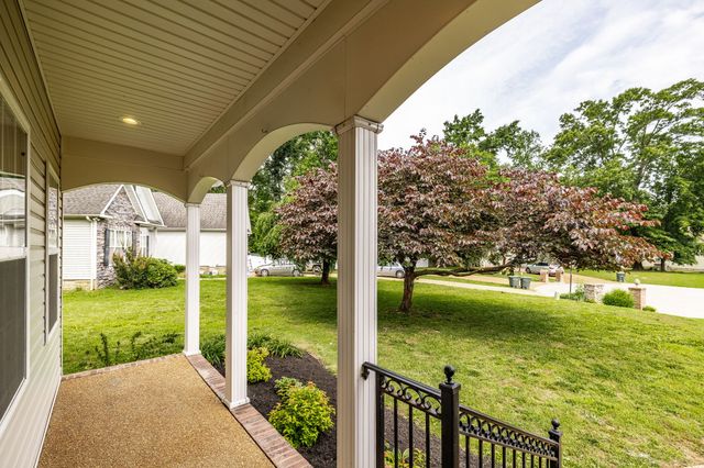 120 Carrie Mae Cir, Portland, TN 37148