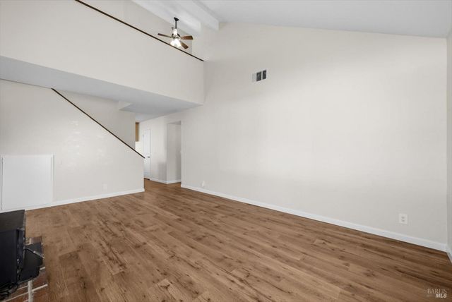 130 Longview Dr, Vacaville, CA 95687