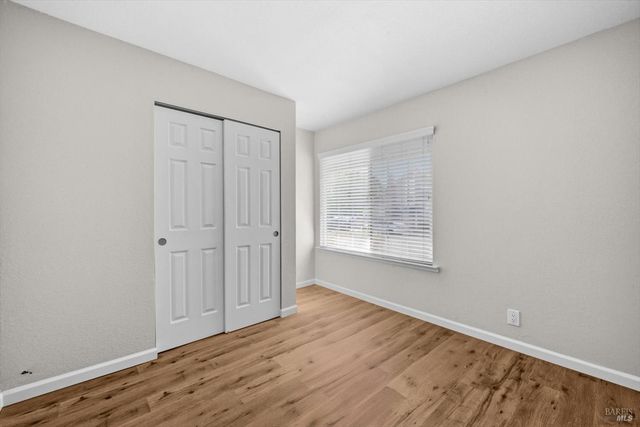 130 Longview Dr, Vacaville, CA 95687