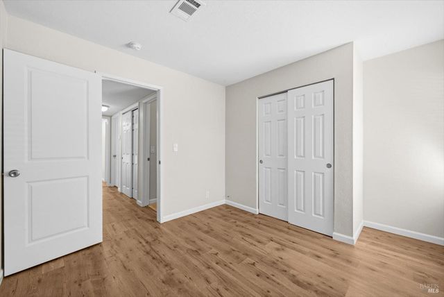 130 Longview Dr, Vacaville, CA 95687