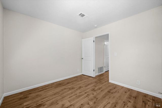 130 Longview Dr, Vacaville, CA 95687