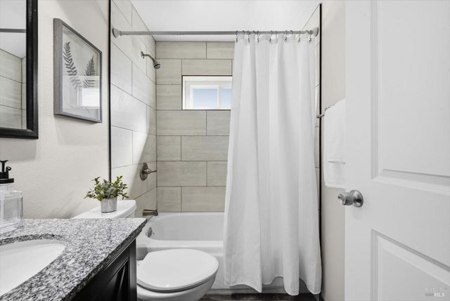 130 Longview Dr, Vacaville, CA 95687