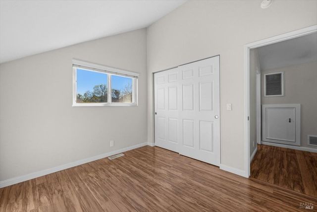 130 Longview Dr, Vacaville, CA 95687