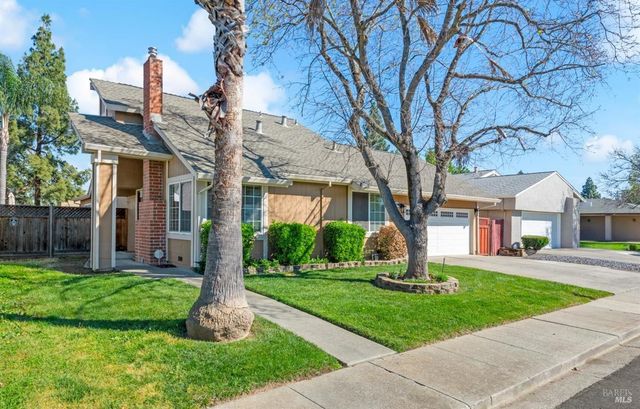 130 Longview Dr, Vacaville, CA 95687