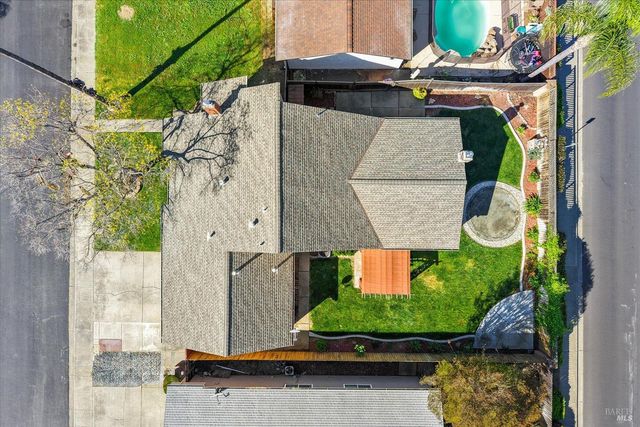 130 Longview Dr, Vacaville, CA 95687