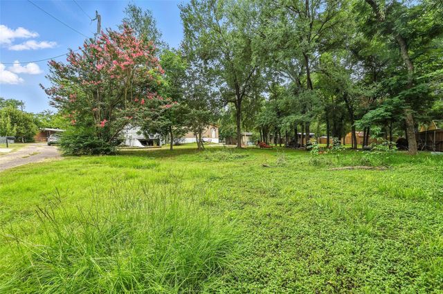 143 White Oak Street, Alvarado, TX 76009