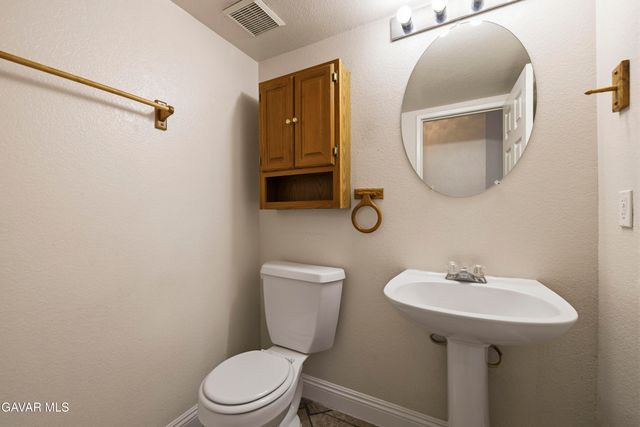3019 Hildreth Court, Lancaster, CA 93535