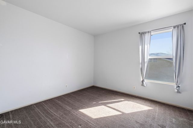3019 Hildreth Court, Lancaster, CA 93535