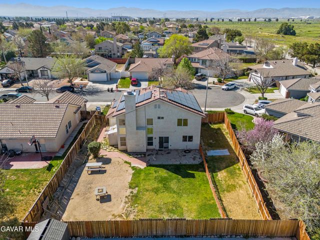 3019 Hildreth Court, Lancaster, CA 93535