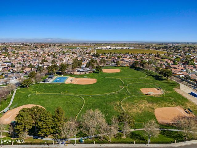 3019 Hildreth Court, Lancaster, CA 93535