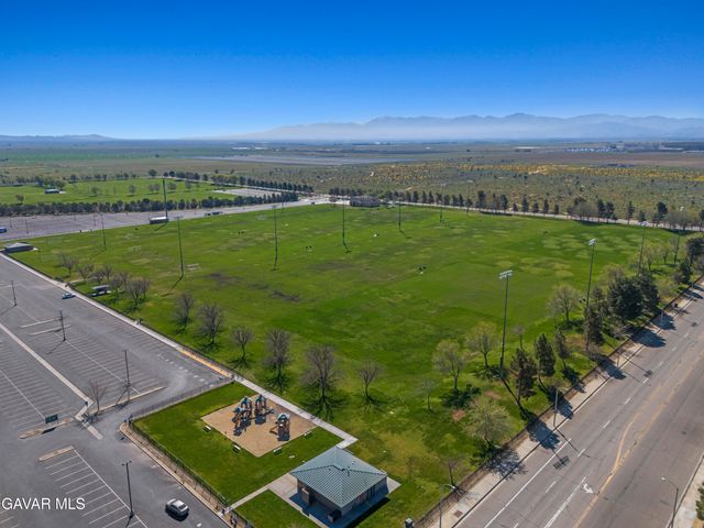 3019 Hildreth Court, Lancaster, CA 93535