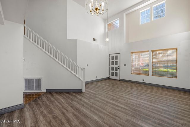 3019 Hildreth Court, Lancaster, CA 93535