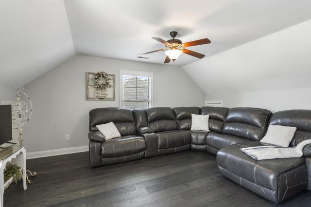 509 Thoroughbred Drive NW, Cleveland, TN 37312