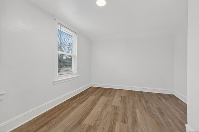 153 Otrobando Avenue, Norwich, CT 06360