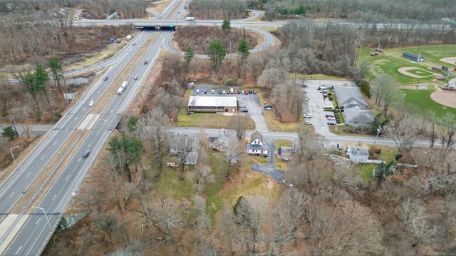 153 Otrobando Avenue, Norwich, CT 06360