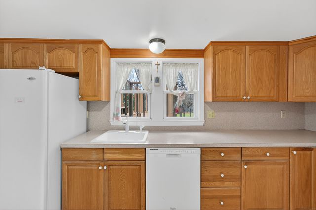 153 Otrobando Avenue, Norwich, CT 06360