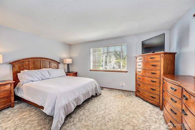 29707 32nd Place S, Auburn, WA 98001