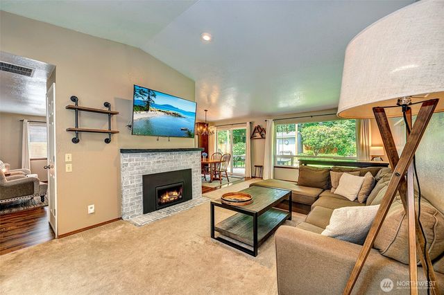 29707 32nd Place S, Auburn, WA 98001