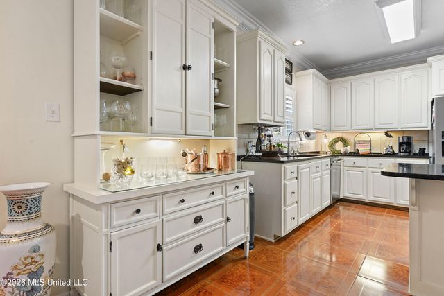 3200 Magnolia Lane, Ocean Springs, MS 39564