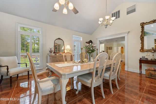 3200 Magnolia Lane, Ocean Springs, MS 39564