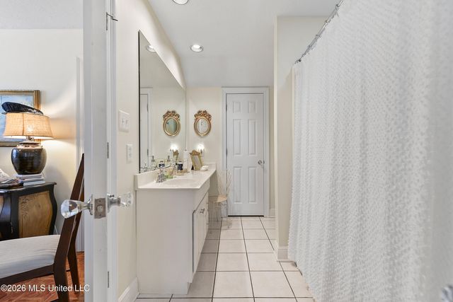 3200 Magnolia Lane, Ocean Springs, MS 39564