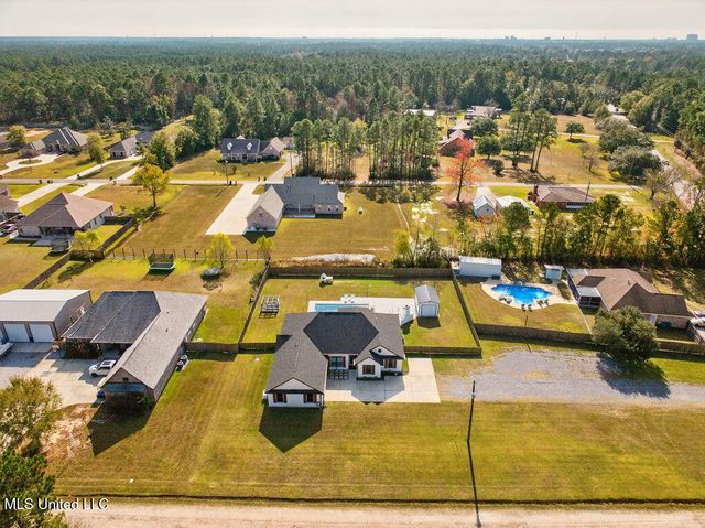 8906 Seaman Road, Vancleave, MS 39565