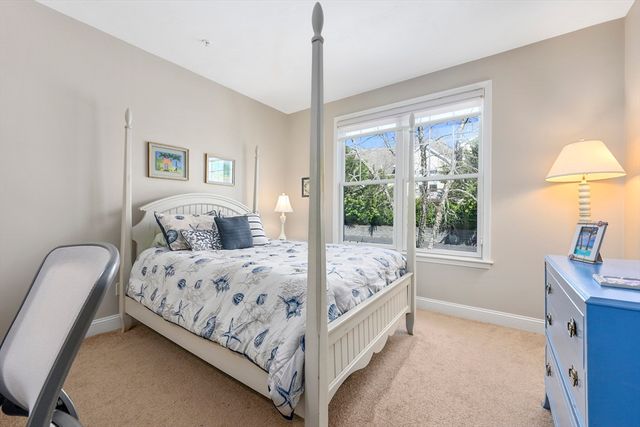 118 Grey Hawk Dr 118, Mashpee, MA 02649