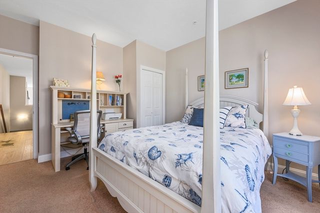 118 Grey Hawk Dr 118, Mashpee, MA 02649