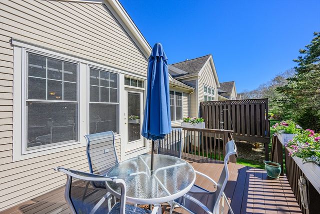 118 Grey Hawk Dr 118, Mashpee, MA 02649