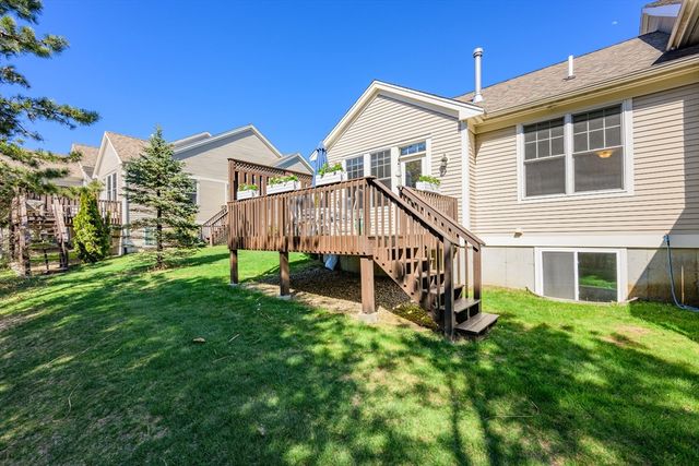 118 Grey Hawk Dr 118, Mashpee, MA 02649