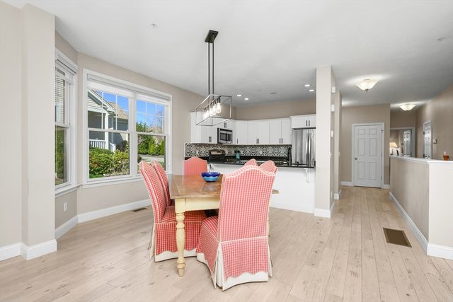118 Grey Hawk Dr 118, Mashpee, MA 02649
