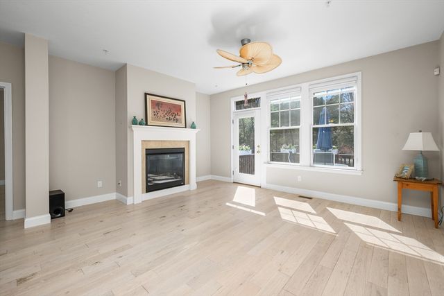 118 Grey Hawk Dr 118, Mashpee, MA 02649